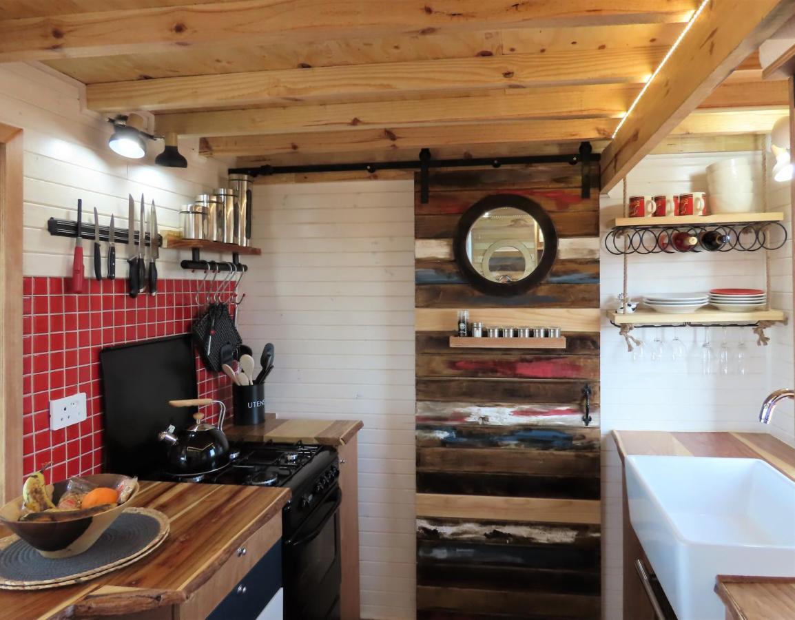 Bellatiny, Tiny House & Gypsy Wagon Apartment Ondekaremba Exterior photo